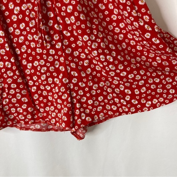 3/$30 ASOS Design | Red White Floral V-Neck Viscose Romper 4 - Picture 4 of 7